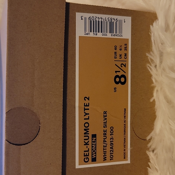 Asics shoes - Picture 3 of 6